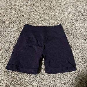 Amplify shorts *SCRUNCH POPPED*
